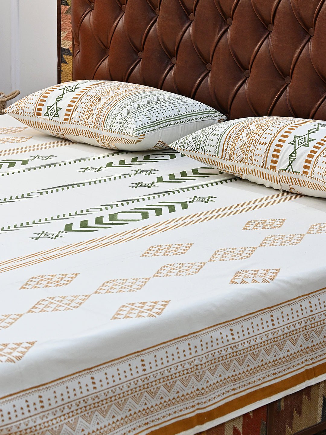 EROSEBRIDAL COTTON PRINTED DOUBLE BEDSHEET WITH PILLOW - ART AVENUE