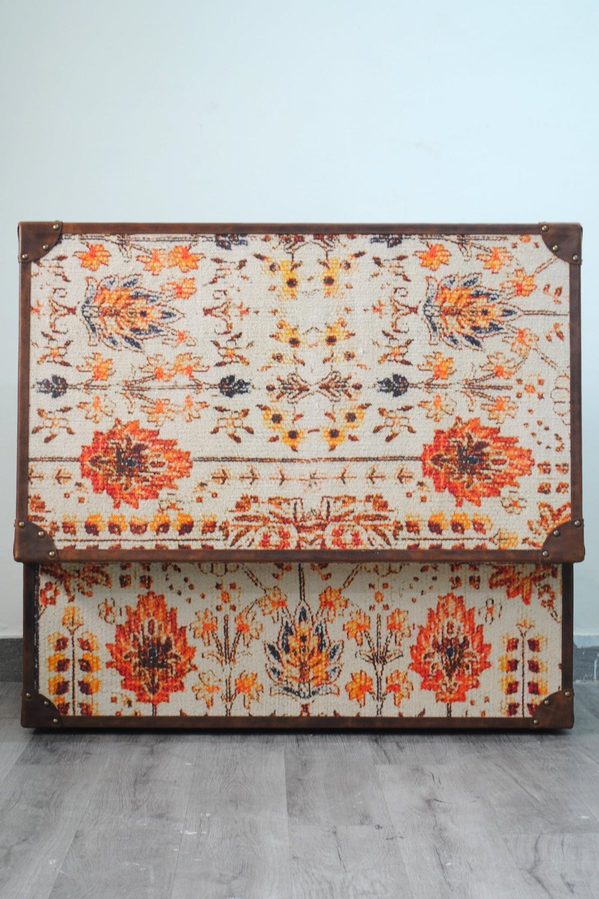 TERRAIN - TRUNK - ART AVENUE