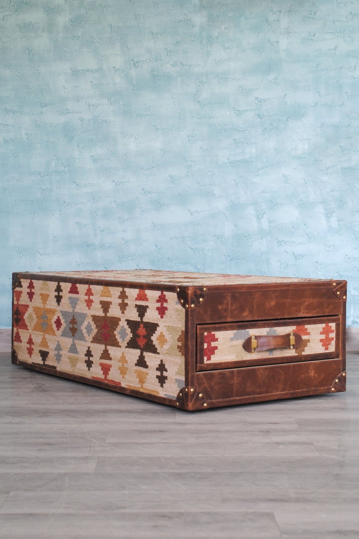 SUNSHINE COFFEE TABLE - ART AVENUE
