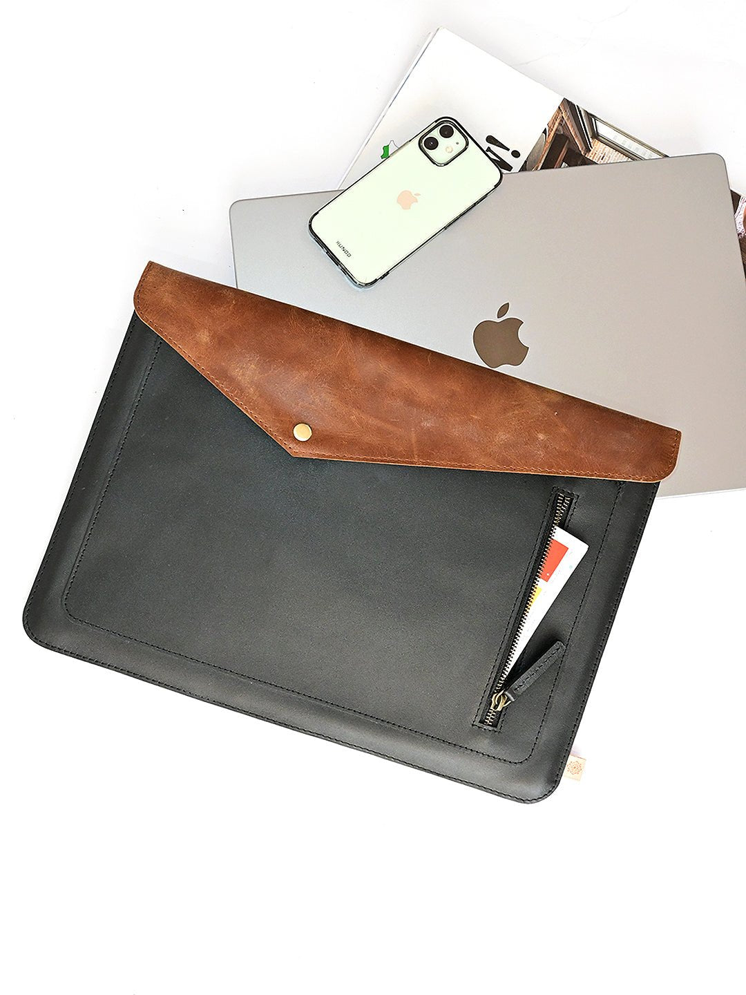 ABAZE - LEATHER LAPTOP SLEEVE - ART AVENUE