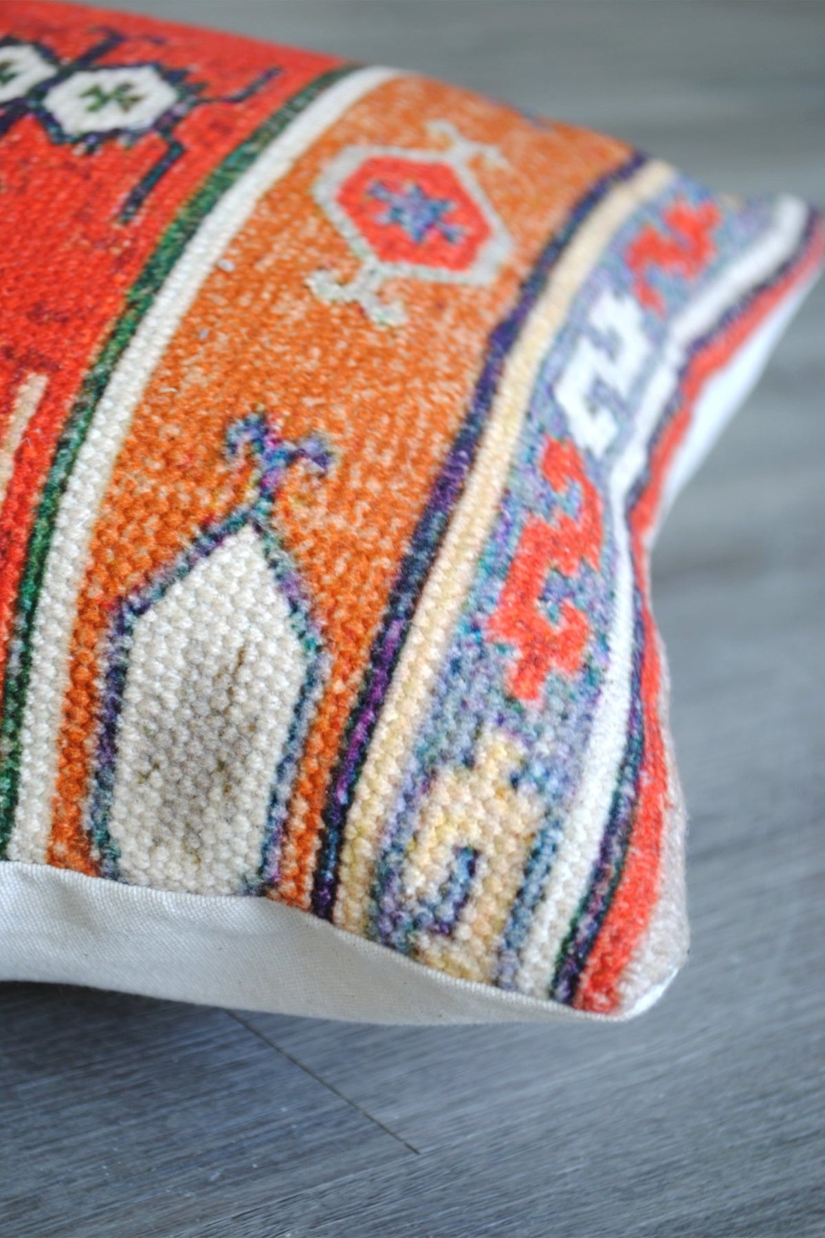 HOSTA - LUMBAR CUSHION COVER - ART AVENUE