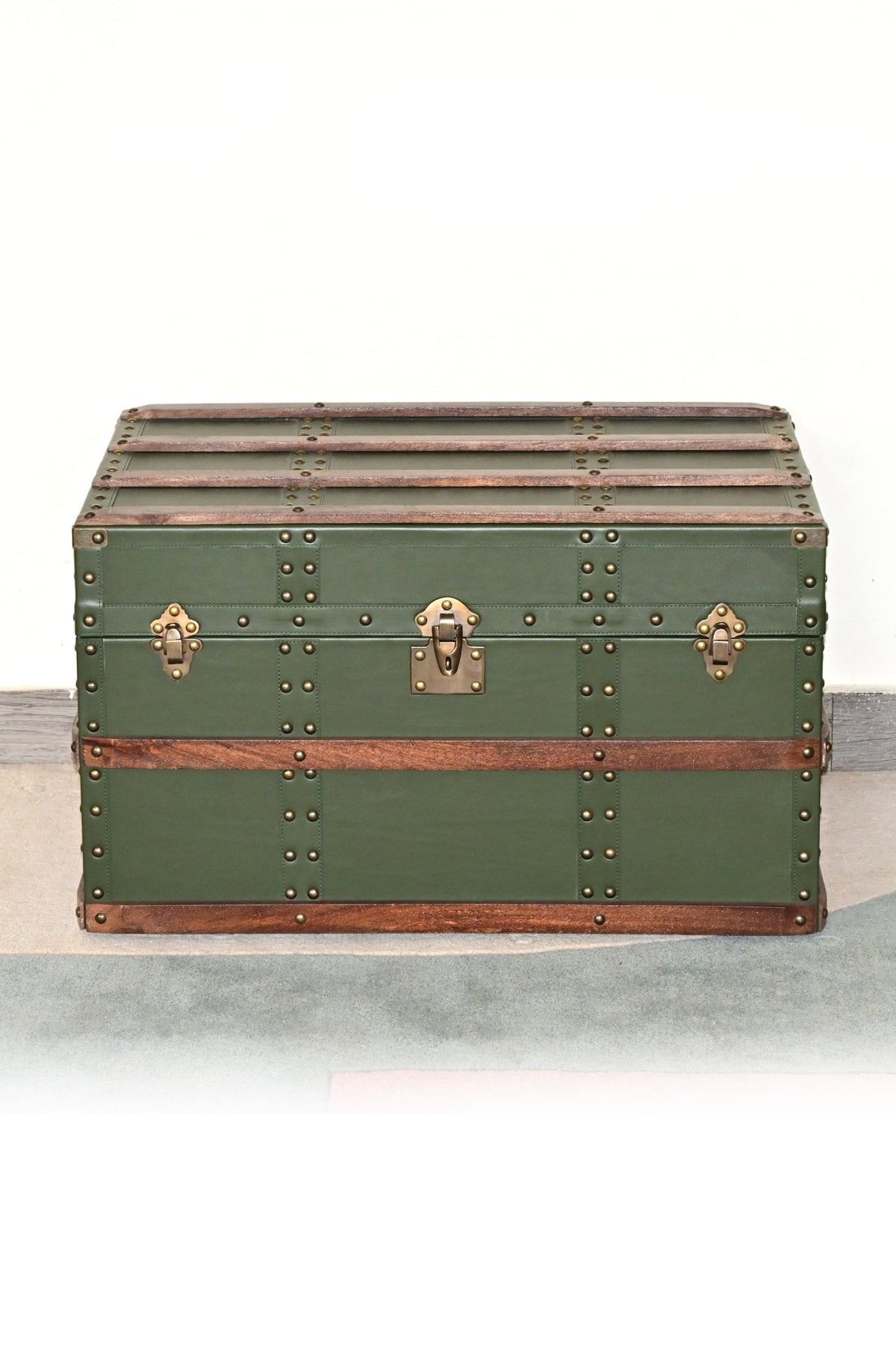 Leather trunk lid and hardware detail — Art Avenue