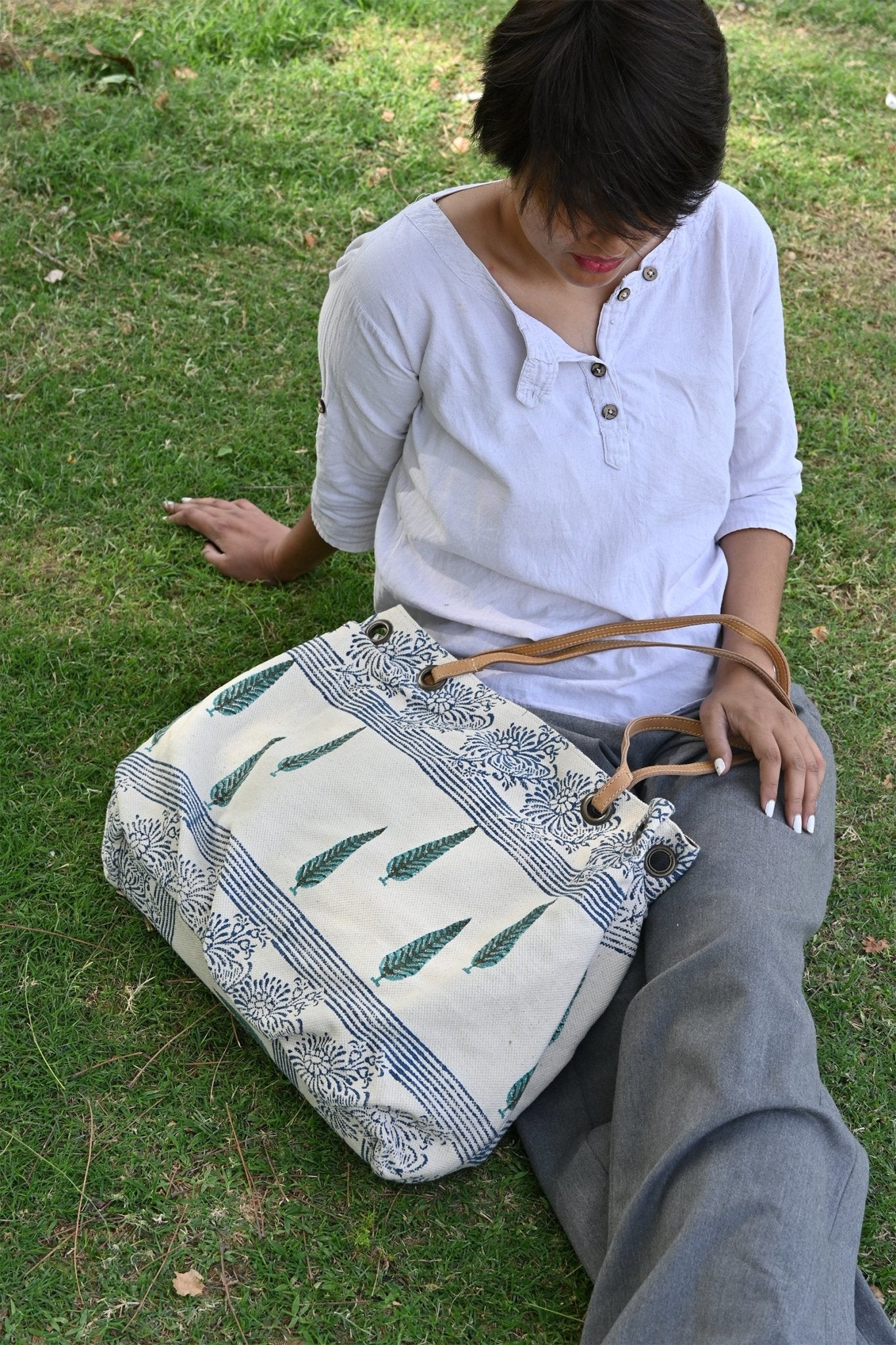 Elbrus block-printed handbag lifestyle — Art Avenue