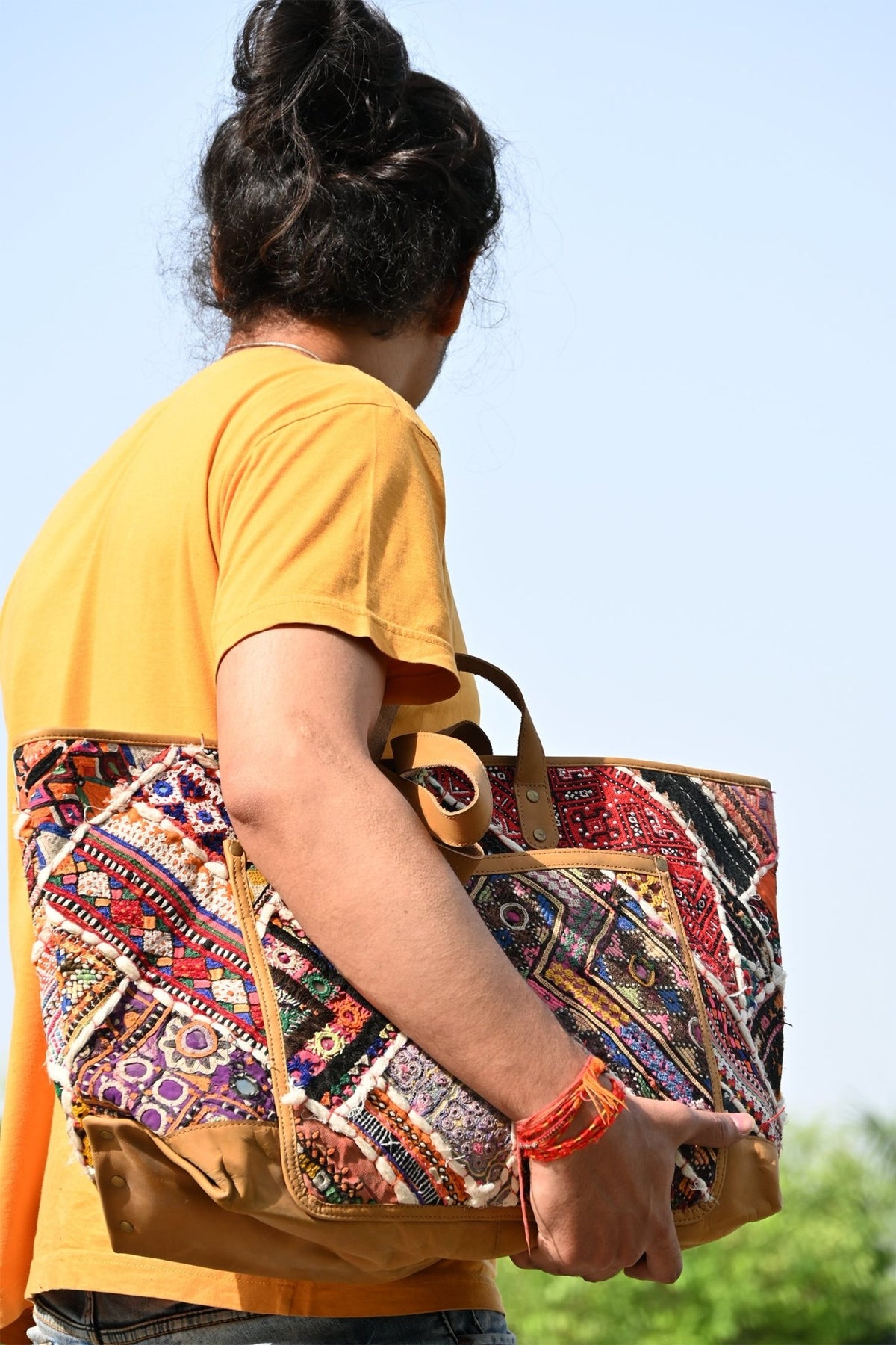Barren vintage handbag interior — Art Avenue