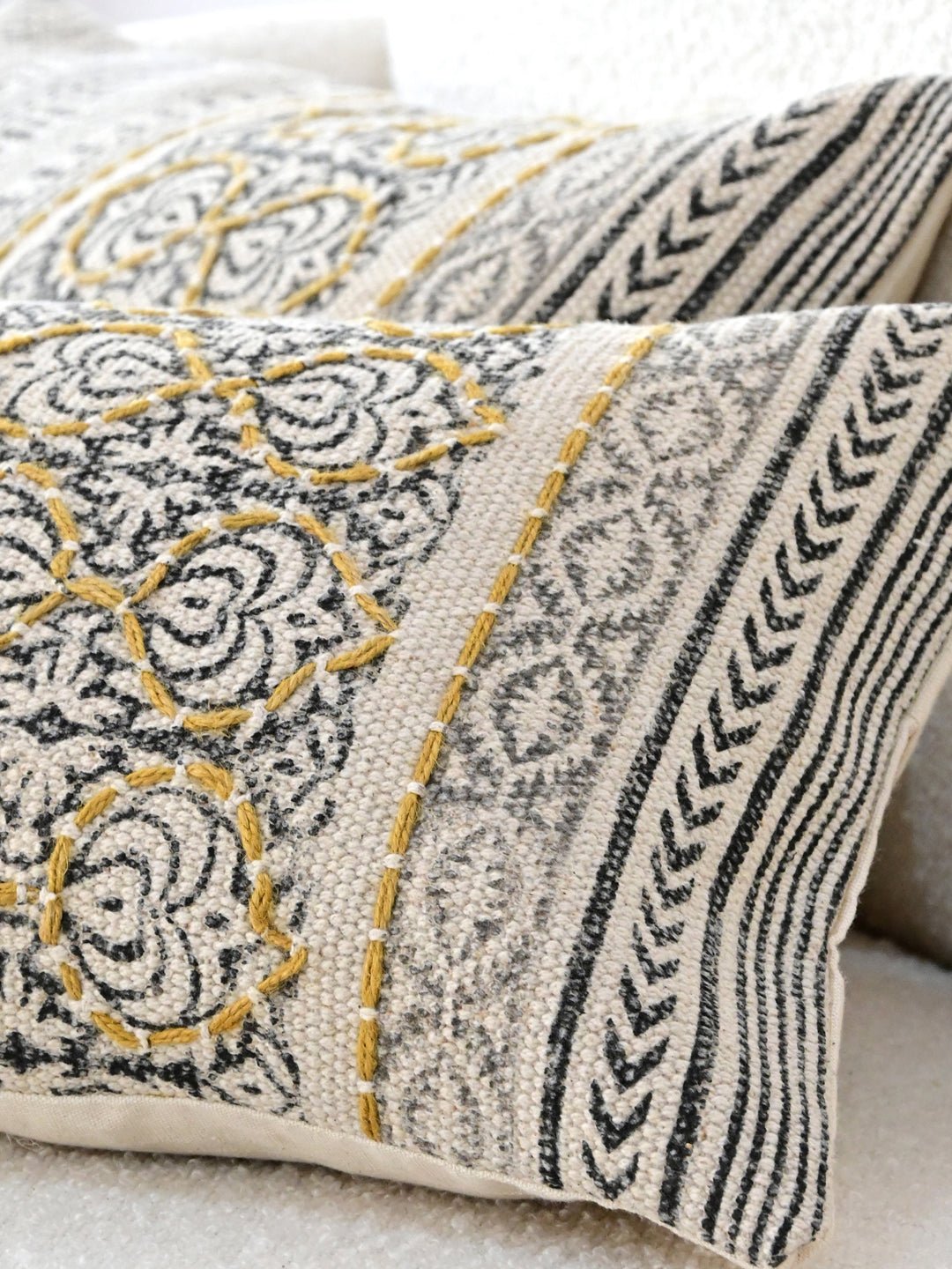 CORPSE-LUMBAR CUSHION COVER - ART AVENUE