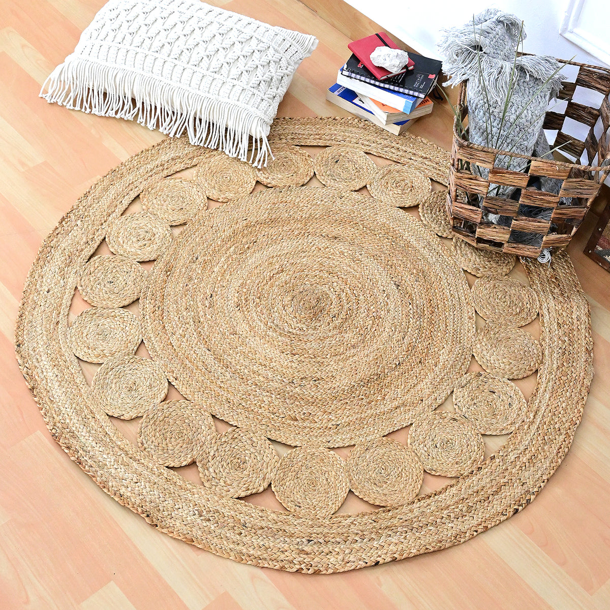 ENGAGE - ROUND JUTE RUG - ART AVENUE
