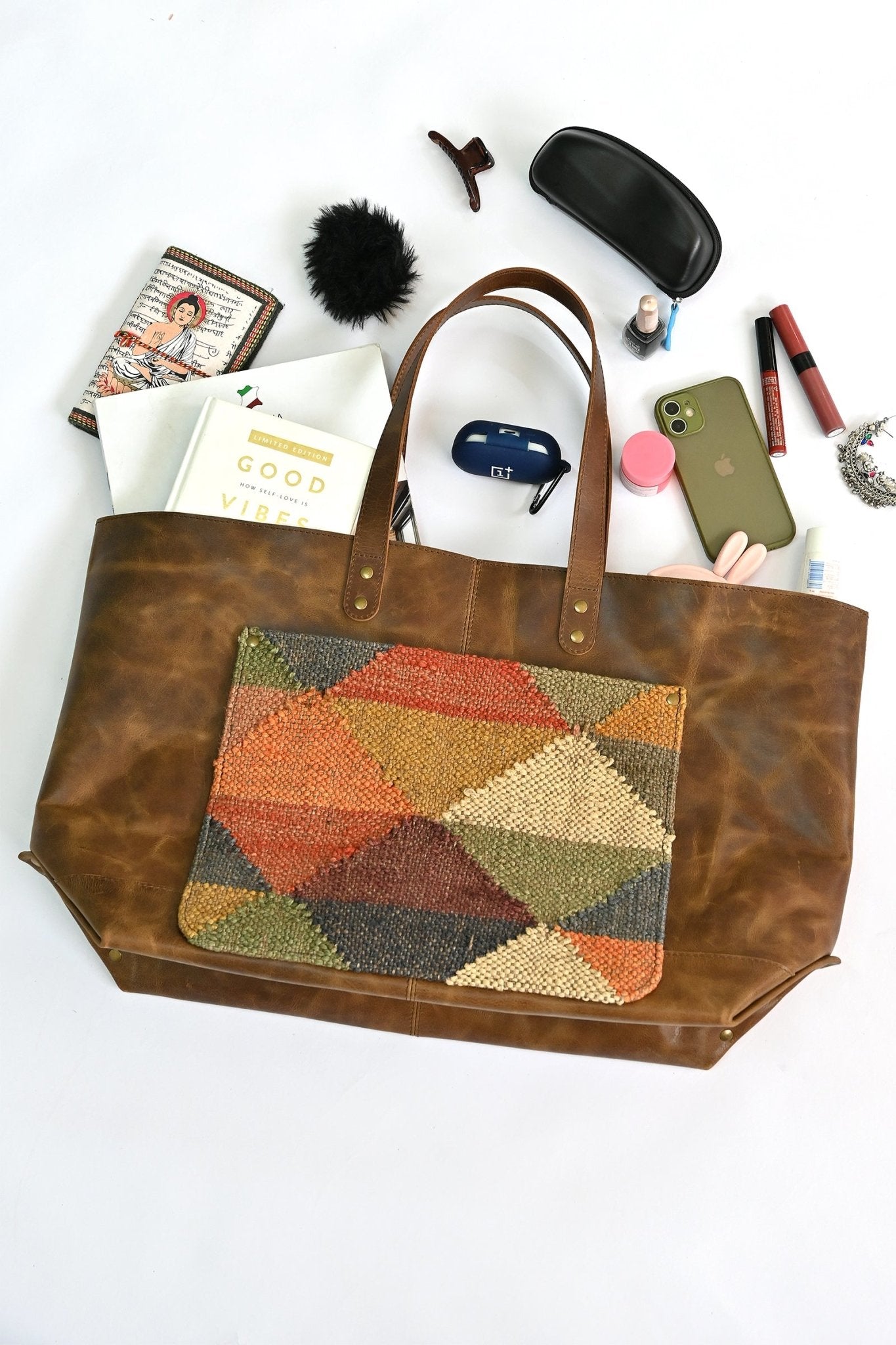 Sarah handbag kilim textile detail — Art Avenue