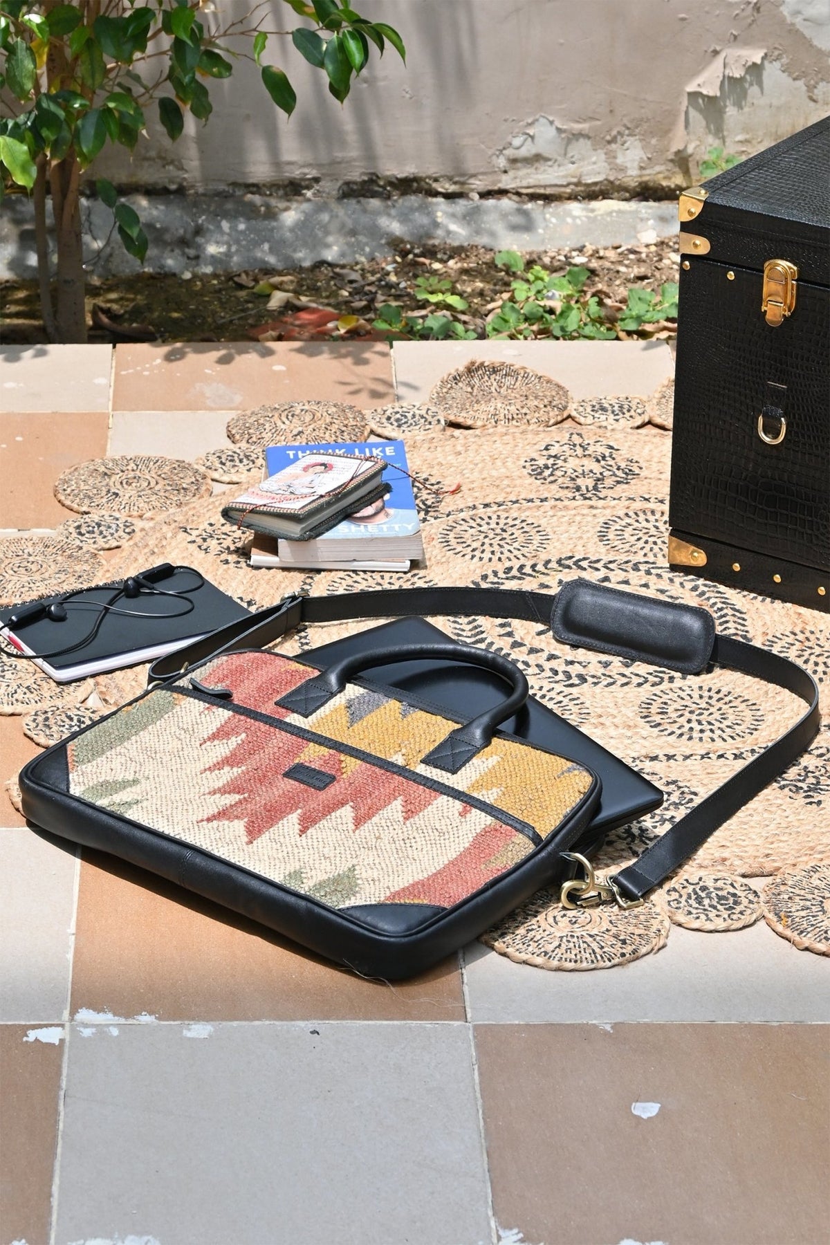 GAVIEN - KILIM & LEATHER LAPTOP BAG - ART AVENUE