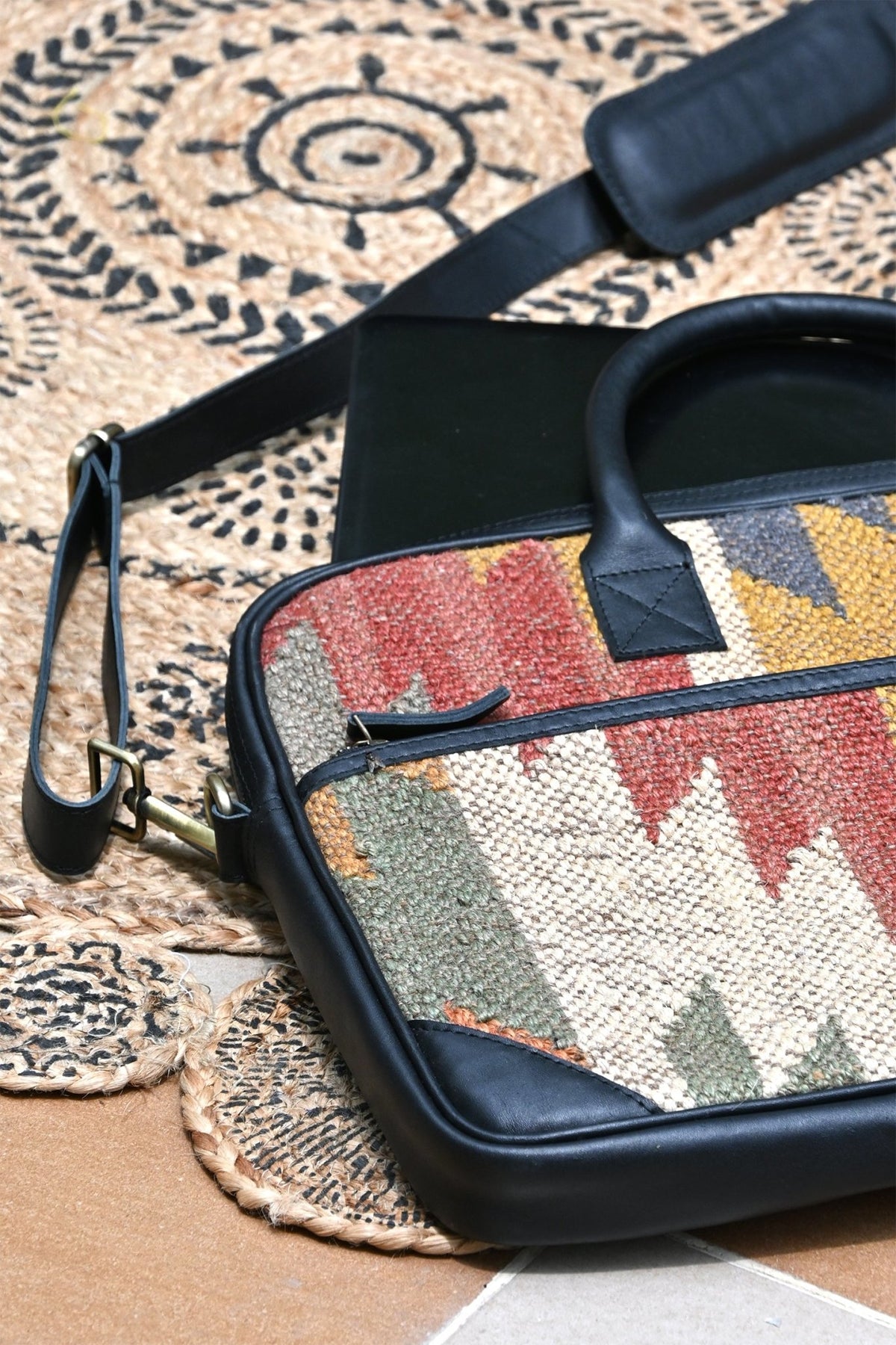 GAVIEN - KILIM & LEATHER LAPTOP BAG - ART AVENUE