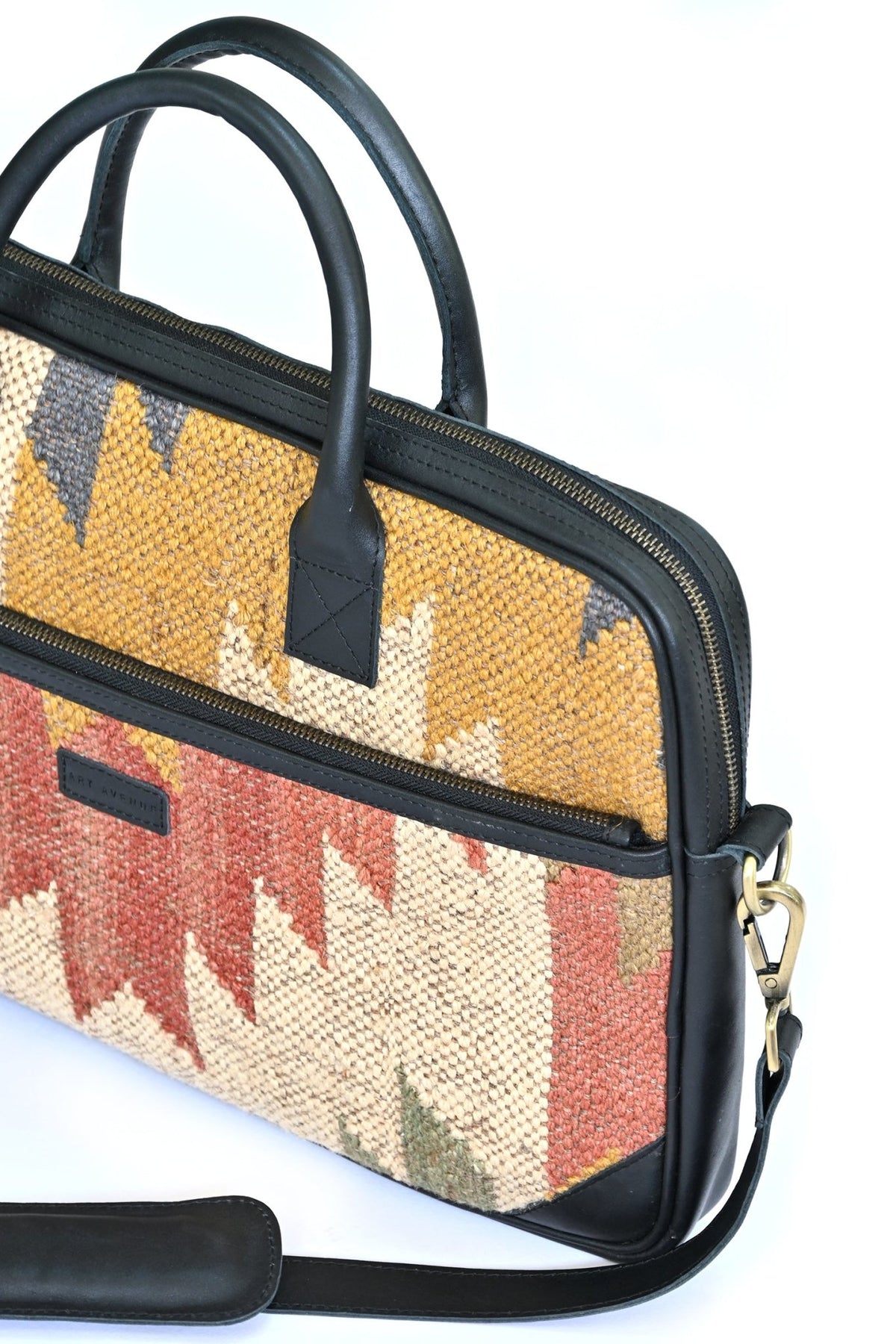 GAVIEN - KILIM & LEATHER LAPTOP BAG - ART AVENUE