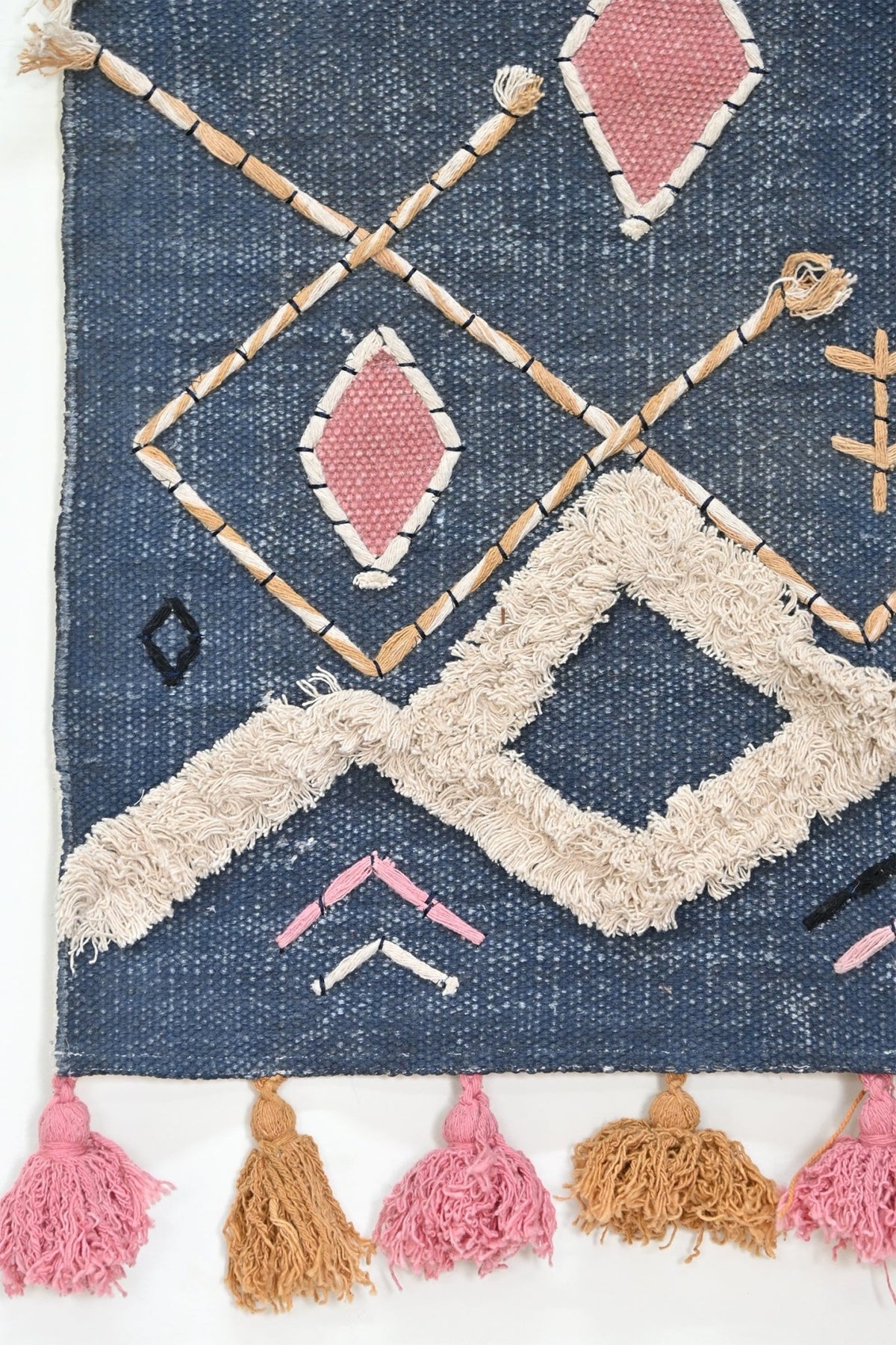 RANDOM - WALL HANGING - ART AVENUE