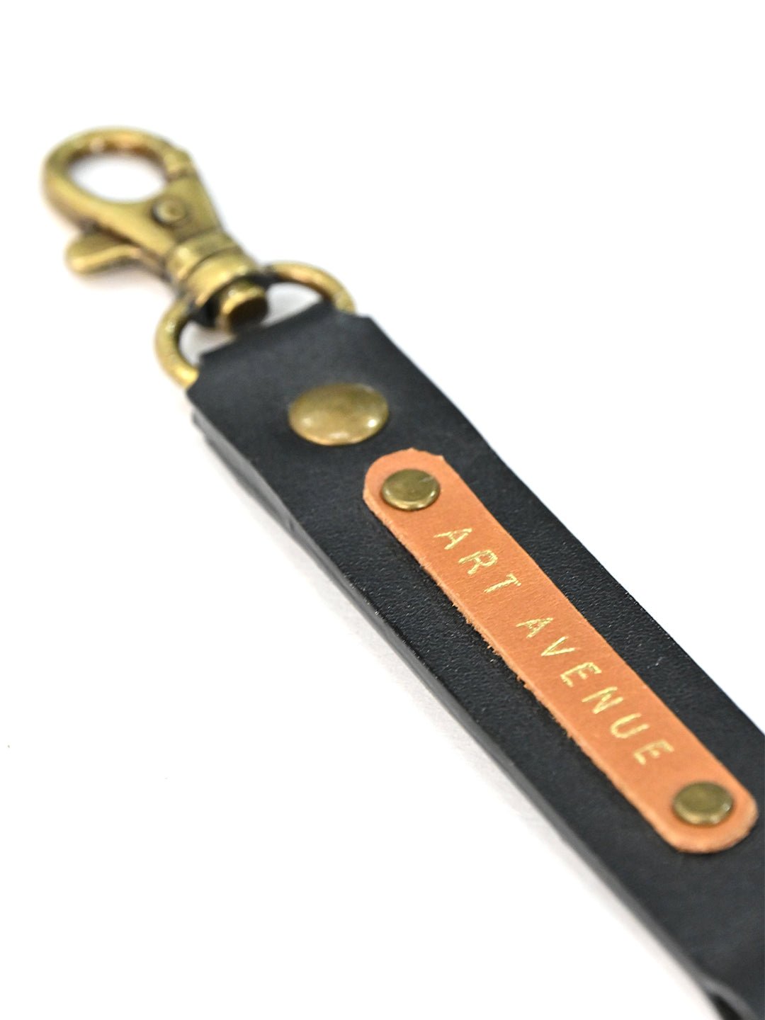 STYLISH LEATHER KEYCHAIN 3 - ART AVENUE