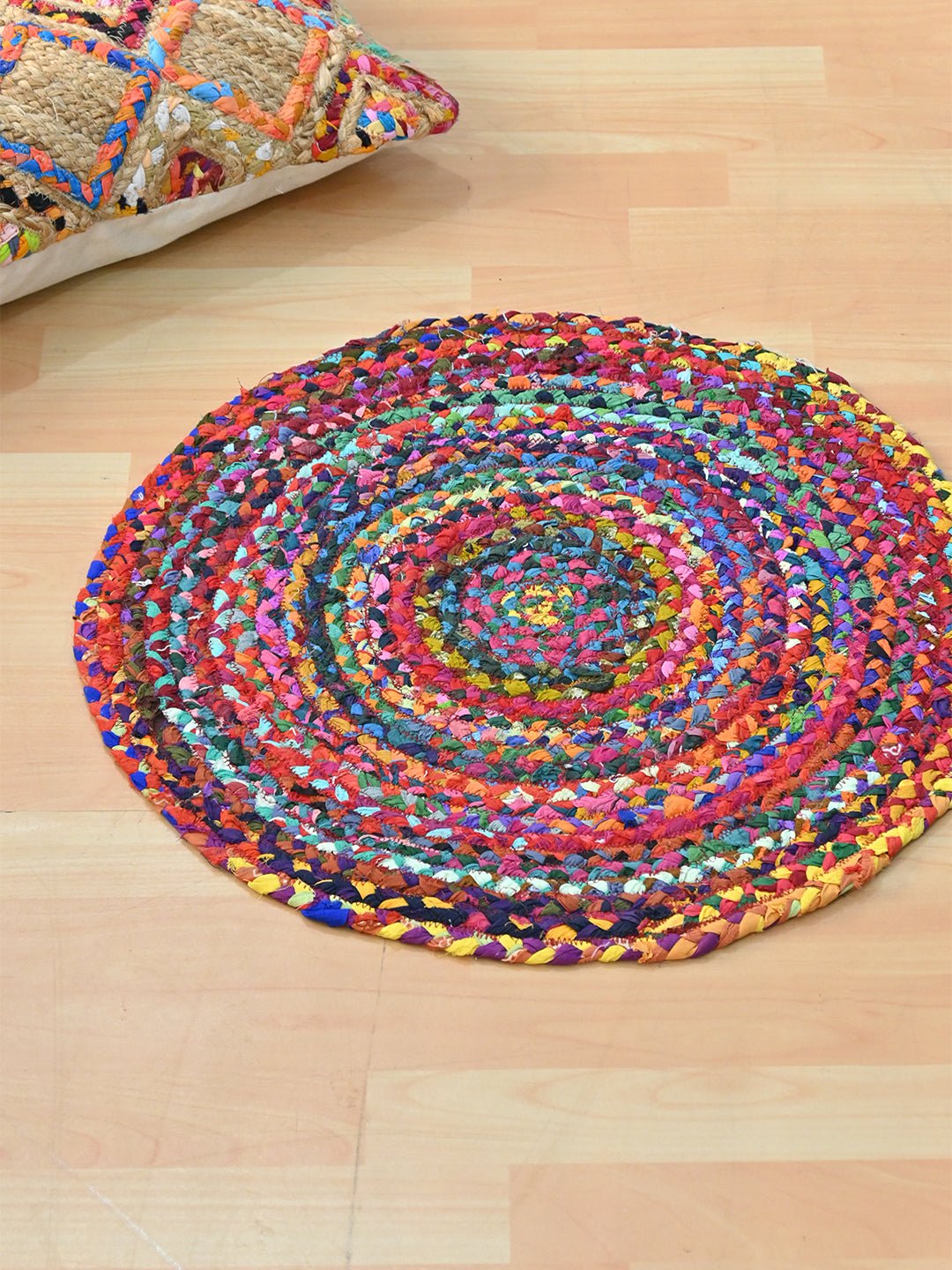 Justified braided jute rug top view — Art Avenue