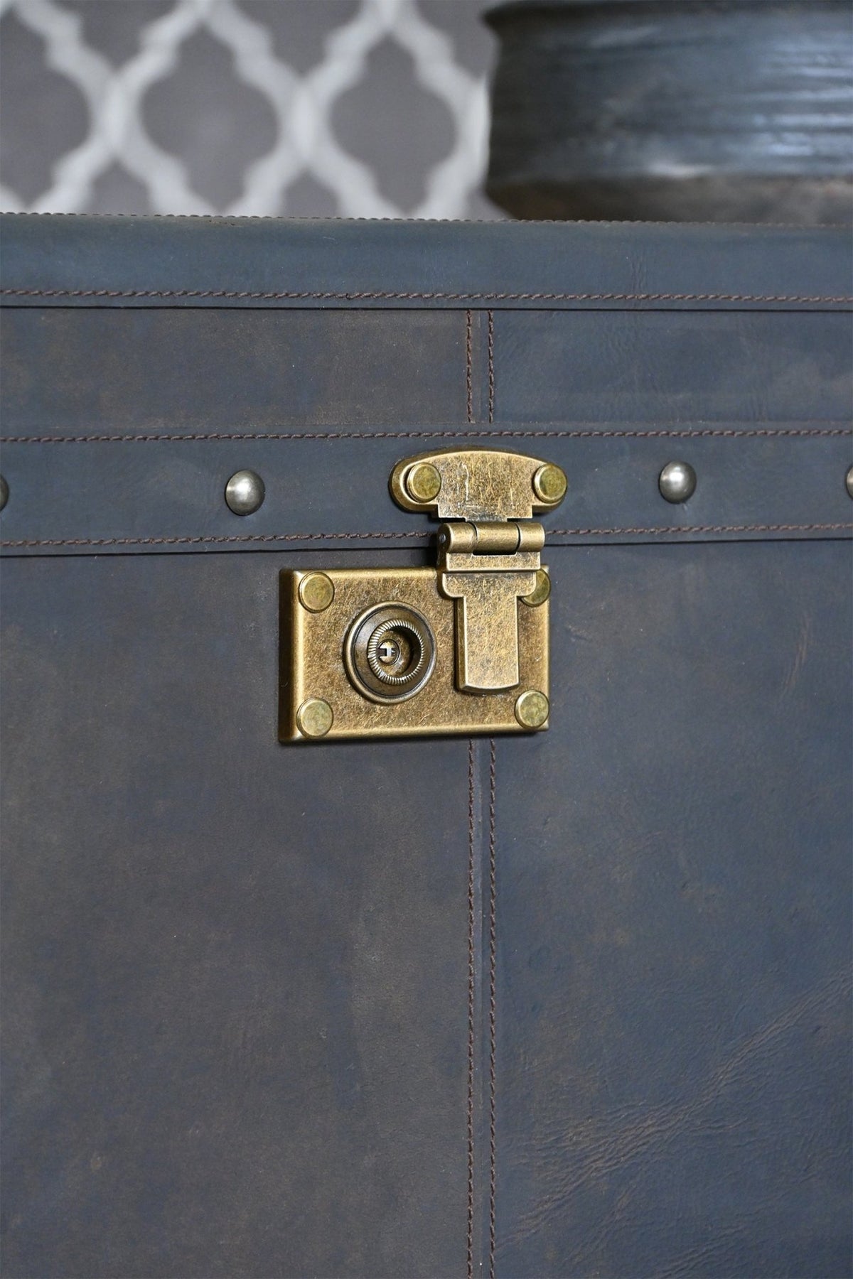 BYGONE COFFEE TABLE IN LEATHER WITH TWO DRAWERS - ART AVENUE