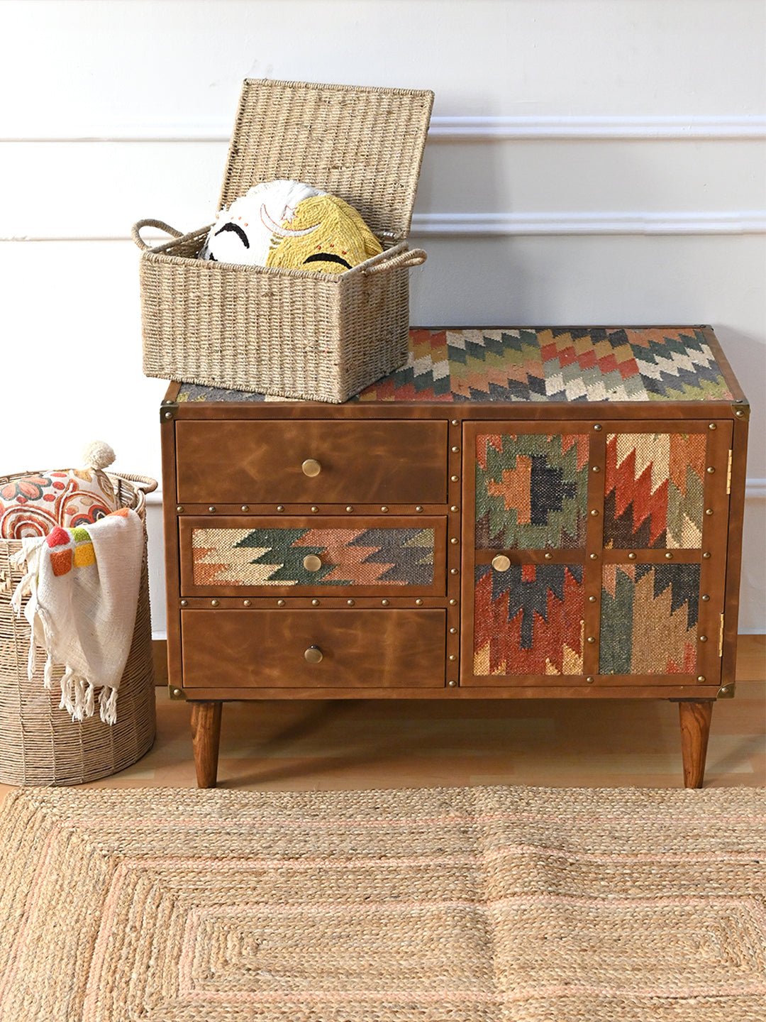 Accent chest of drawers — drawer detail — Art Avenue