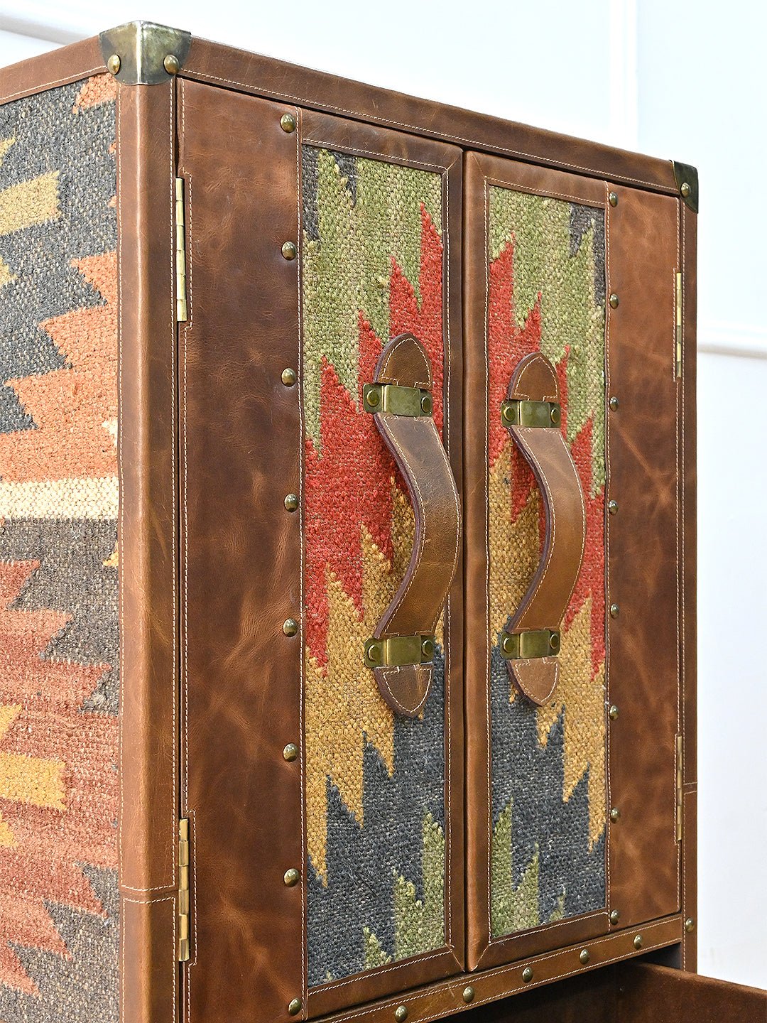ELEGANCE CABINET WITH DRAWER - KILIM AND LEATHER - ART AVENUE