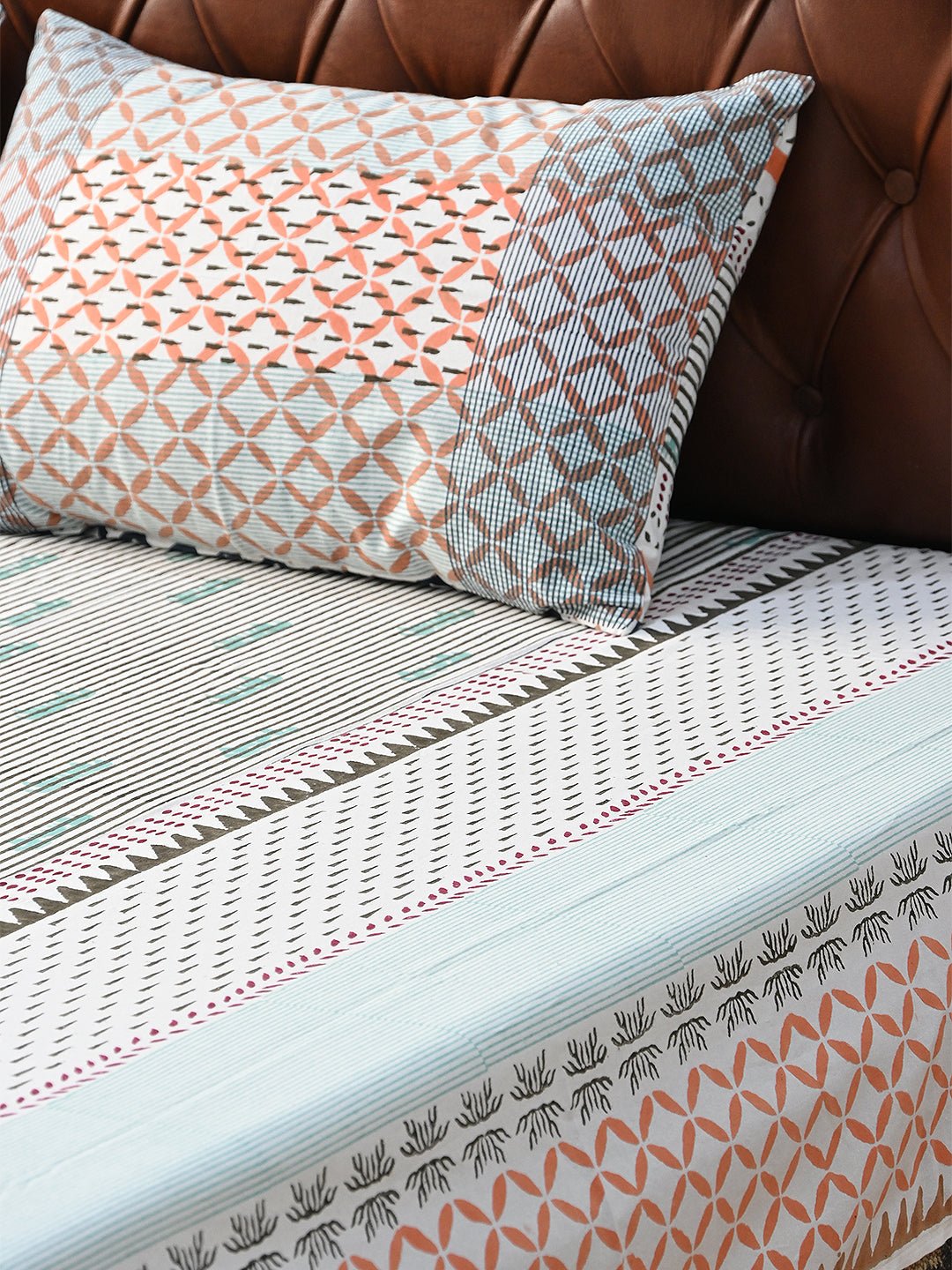 PLAYFUL STRIPE COTTON PRINTED DOUBLE BEDSHEET WITH PILLOW - ART AVENUE