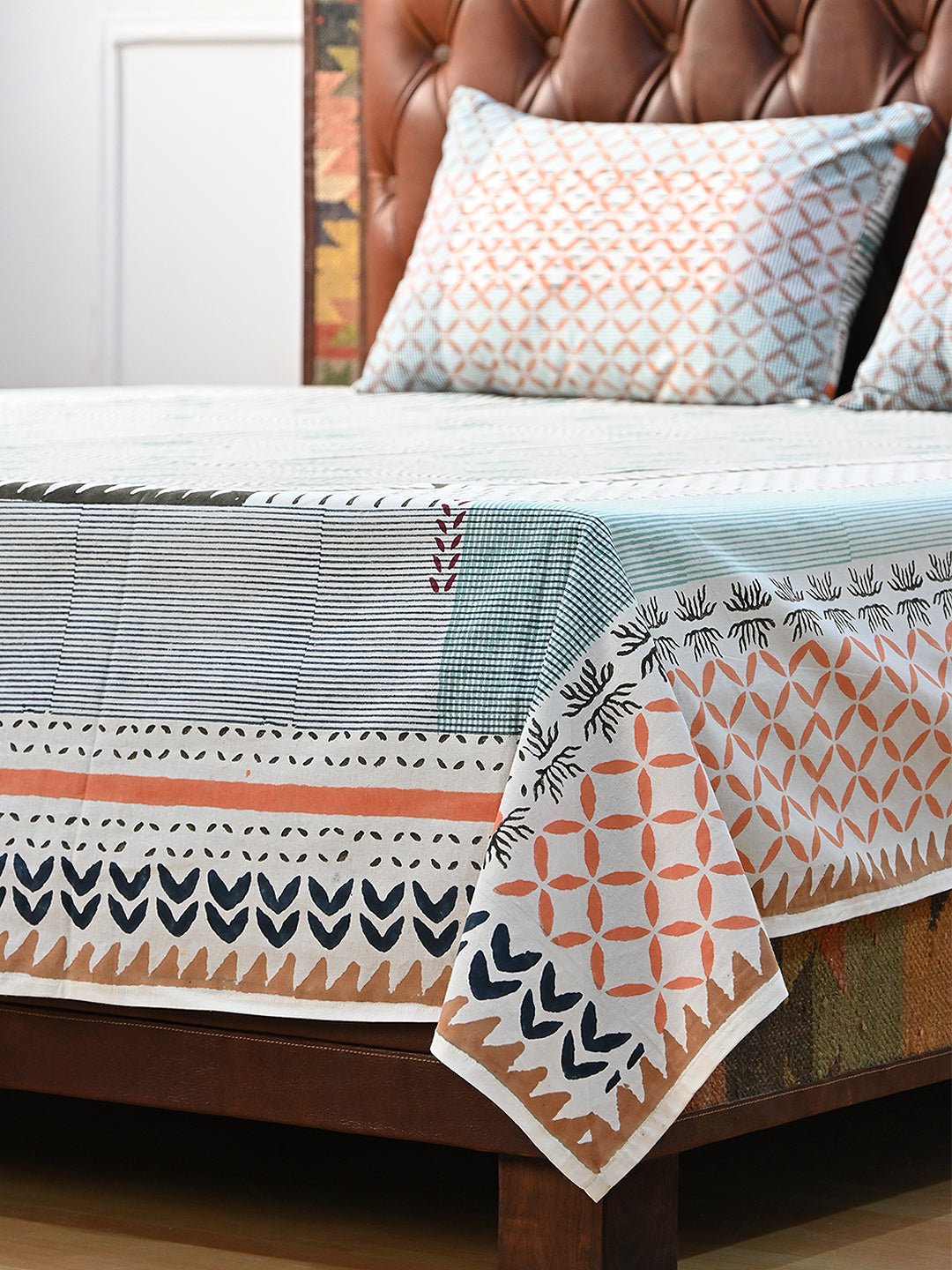 PLAYFUL STRIPE COTTON PRINTED DOUBLE BEDSHEET WITH PILLOW - ART AVENUE