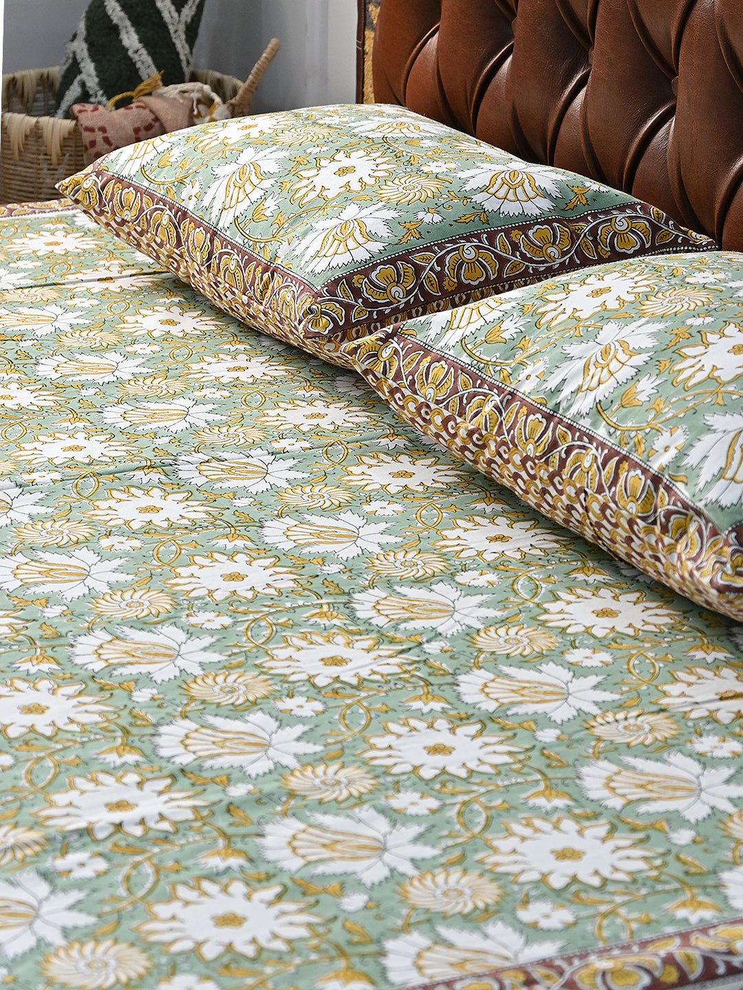 FLORAL PARADISE COTTON PRINTED DOUBLE BEDSHEET WITH PILLOW - ART AVENUE