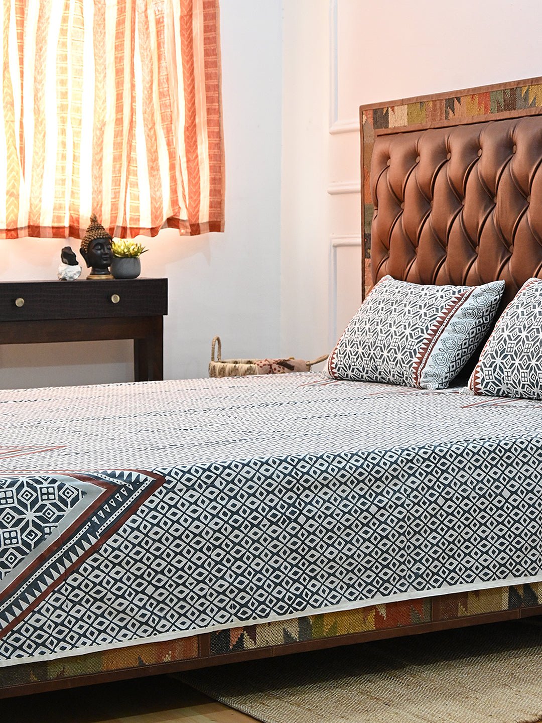 DIAMOND STRING COTTON PRINTED DOUBLE BEDSHEET WITH PILLOW - ART AVENUE