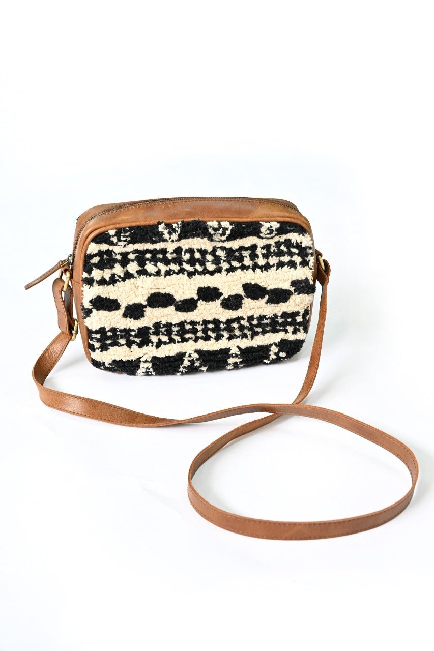 Archer sling bag hardware detail — Art Avenue