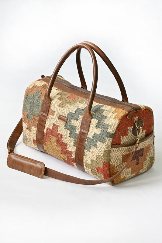 Begonia kilim duffle bag — Art Avenue