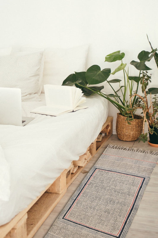 CYRILO-BLOCK PRINTED FLOOR RUNNER - WHITE - ART AVENUE