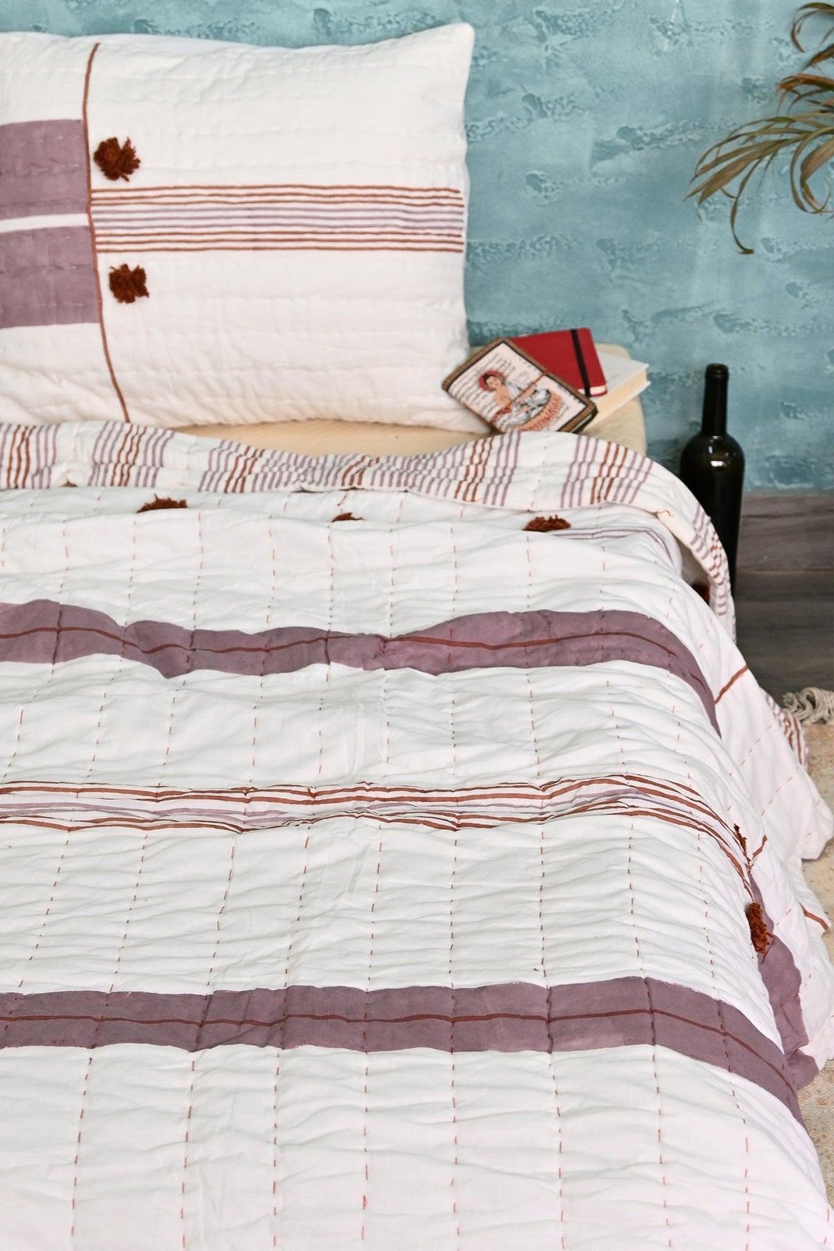 ELIJAH QUILT/RAZAI SET WITH PILLOW COVERS - ART AVENUE