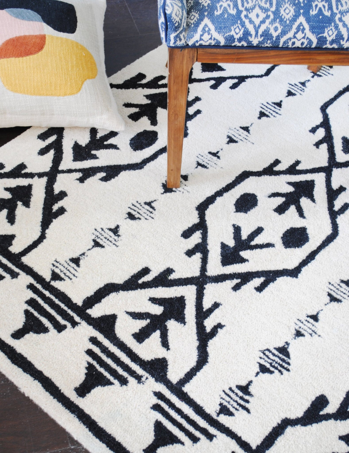 EWART HANDTUFTED WOOL CARPET - ART AVENUE