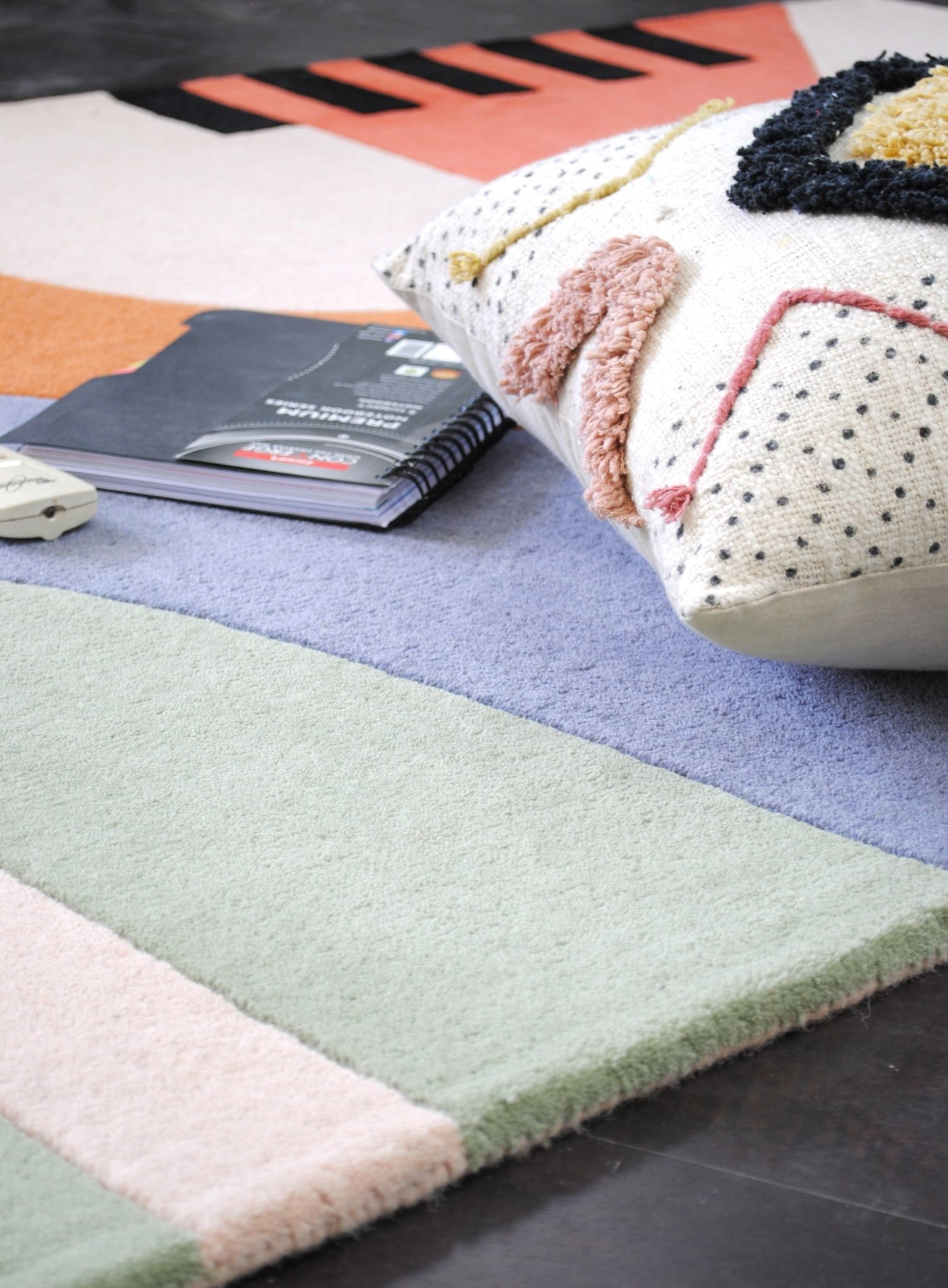 HENRICK HANDTUFTED WOOL CARPET - ART AVENUE