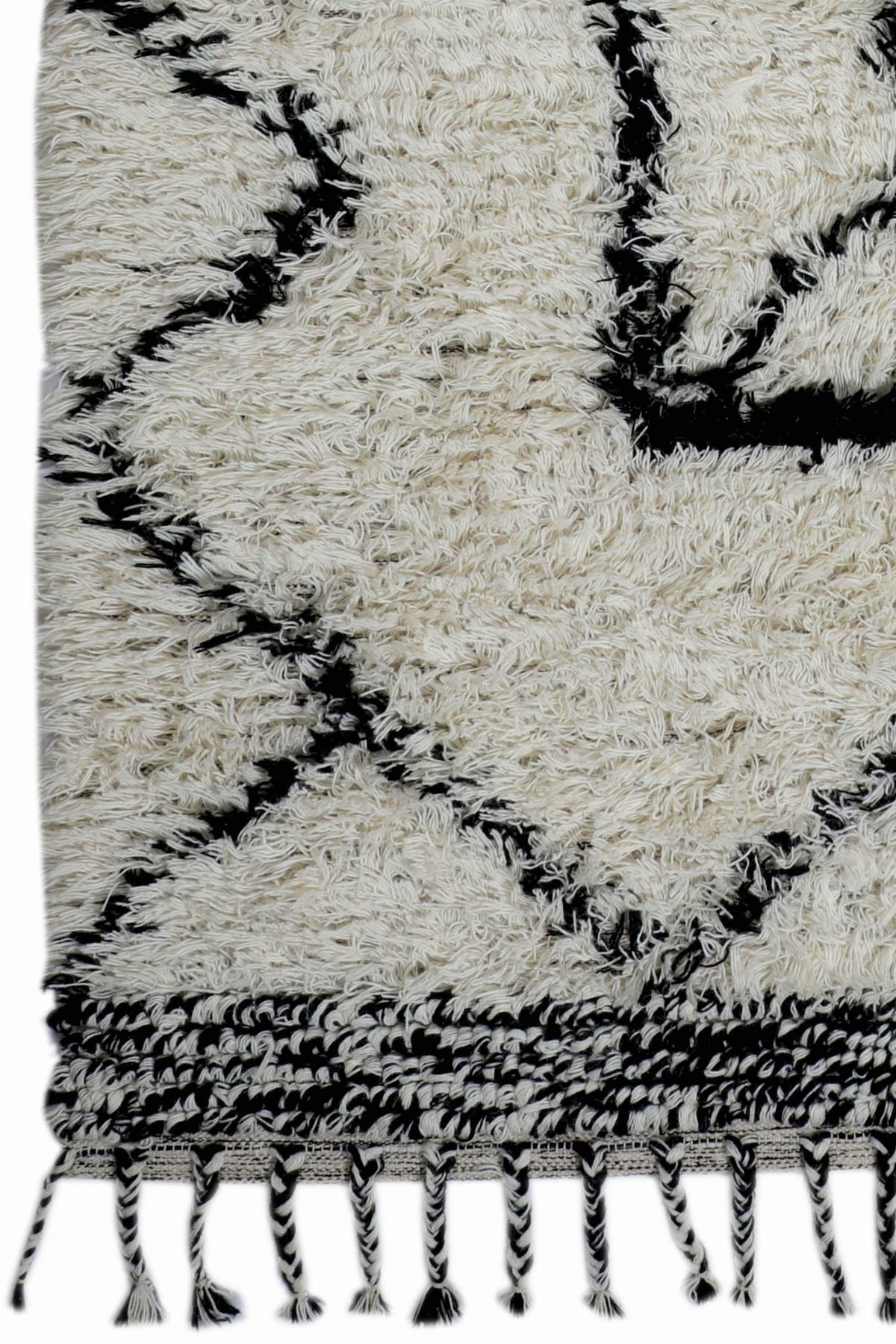 Khetri hand-tufted rug room setting — Art Avenue India