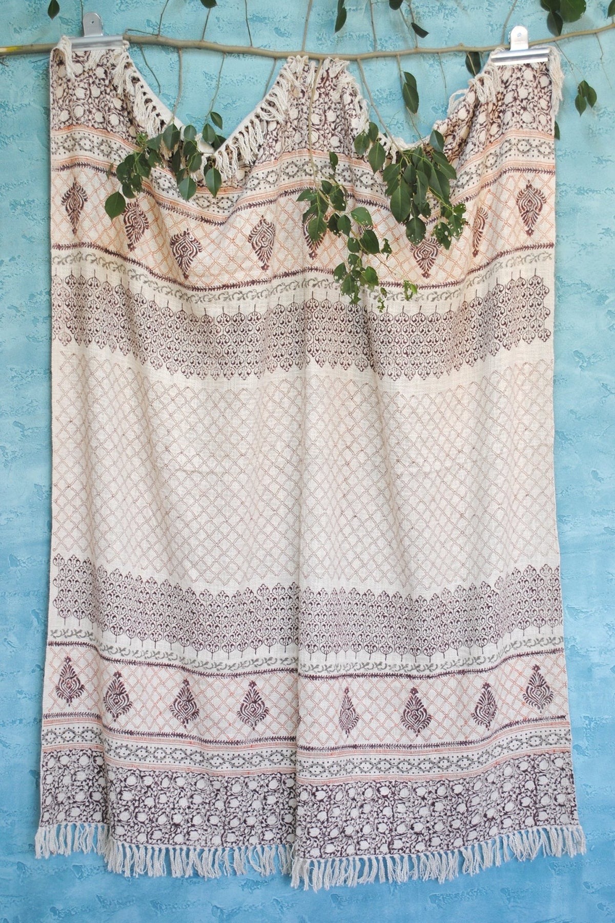 KININ - BLOCK PRINTED THROW - ART AVENUE