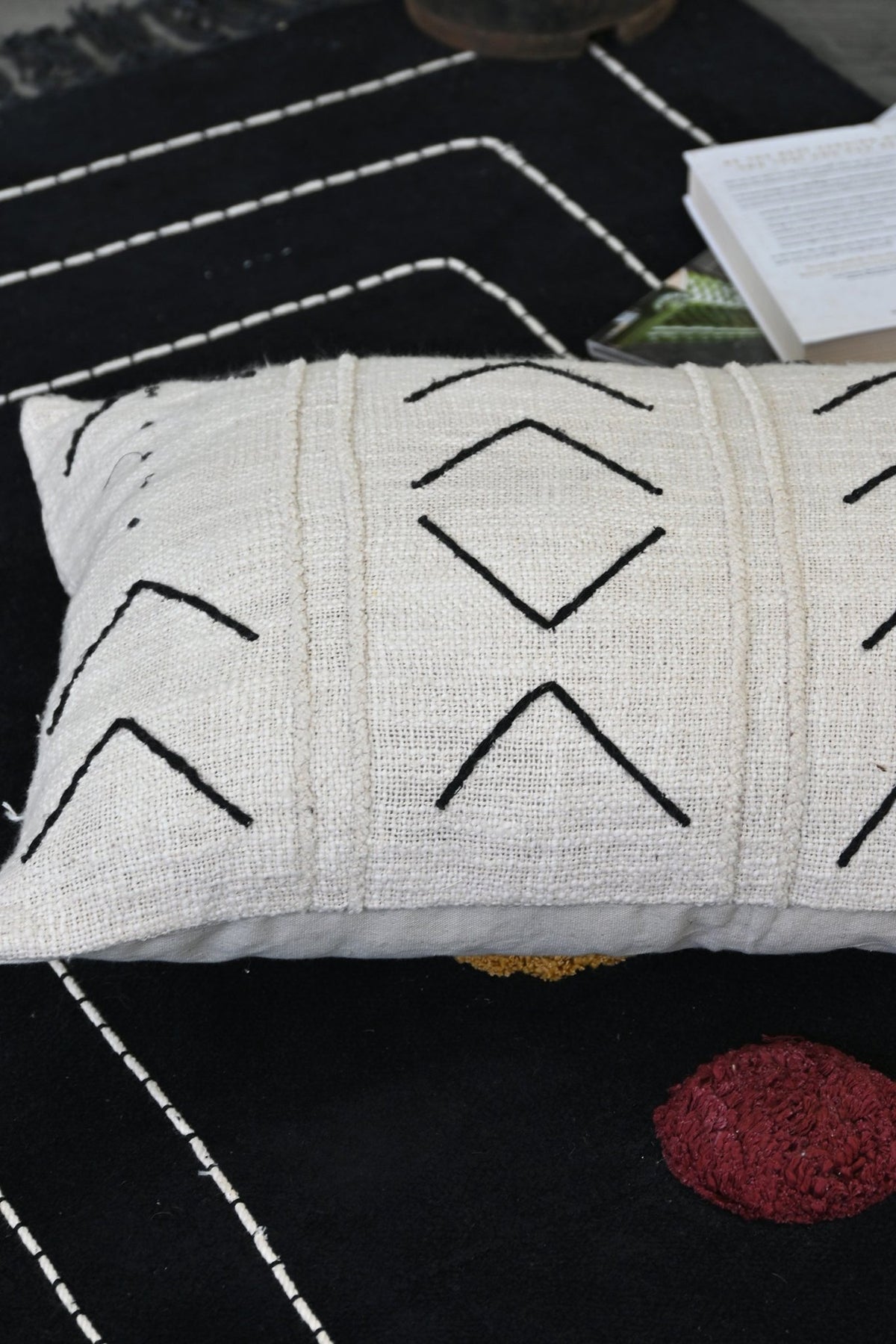 LOUIS - LUMBAR CUSHION COVER - ART AVENUE