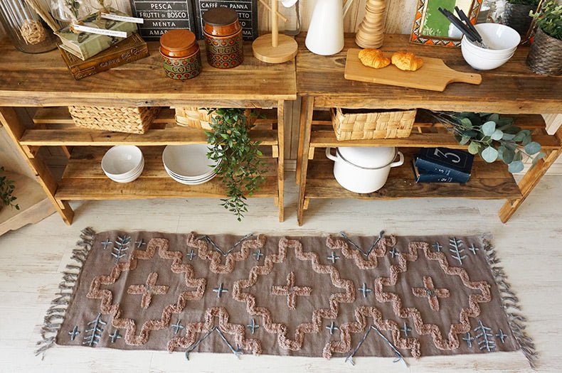 MICHAEL - HAND EMBROIDERED COTTON FLOOR RUG RUNNER - ART AVENUE