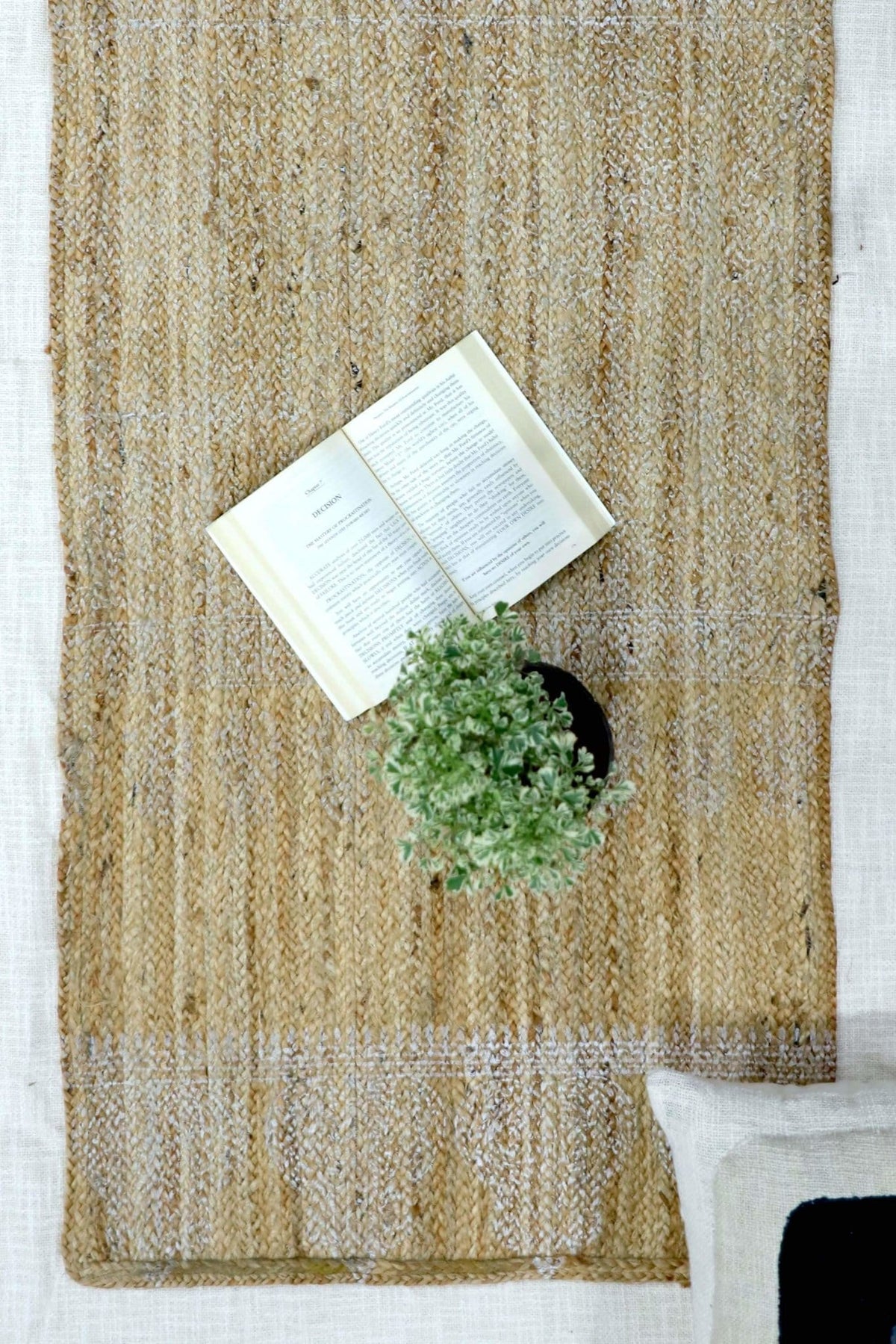 Snap block-printed floor runner — natural handmade in Jaipur