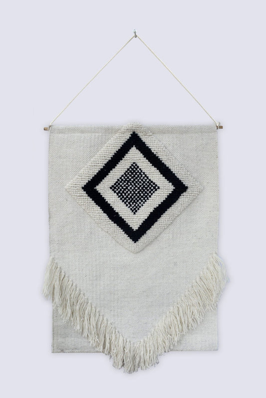 SNOWY - WALL HANGING - WHITE - ART AVENUE