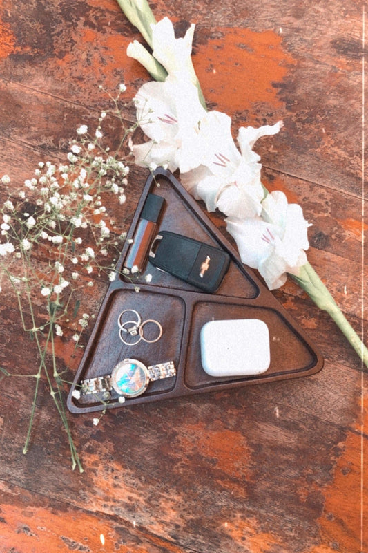 VALE - WOODEN TRAY - DARK BROWN POLISH - ART AVENUE
