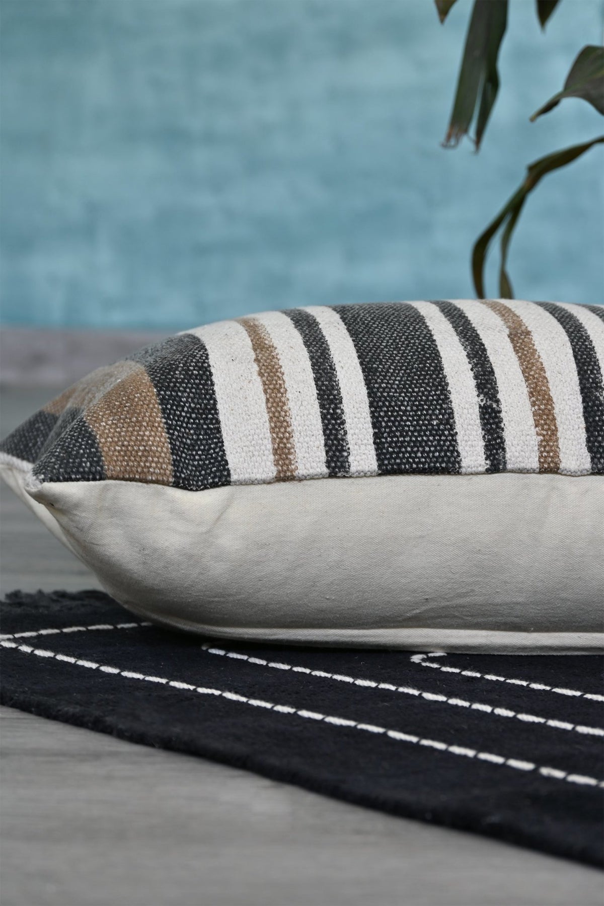 ZEBS - LUMBAR CUSHION COVER - ART AVENUE